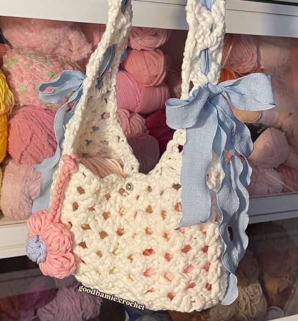Tas Slempang Rajut
